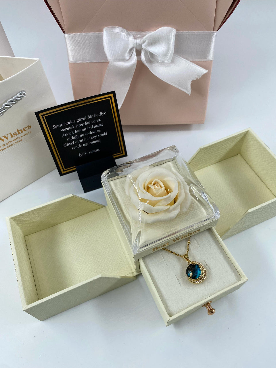 Beyaz Ayıcık Buketi Güllü Kutu 14 Ayar Altın Kaplama kolye set